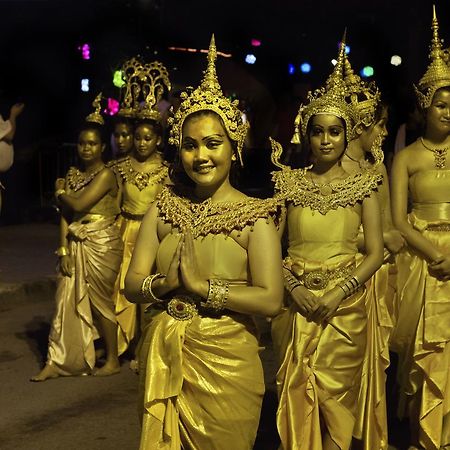 فندق Simple Boutique Seabreeze Patong المظهر الخارجي الصورة
