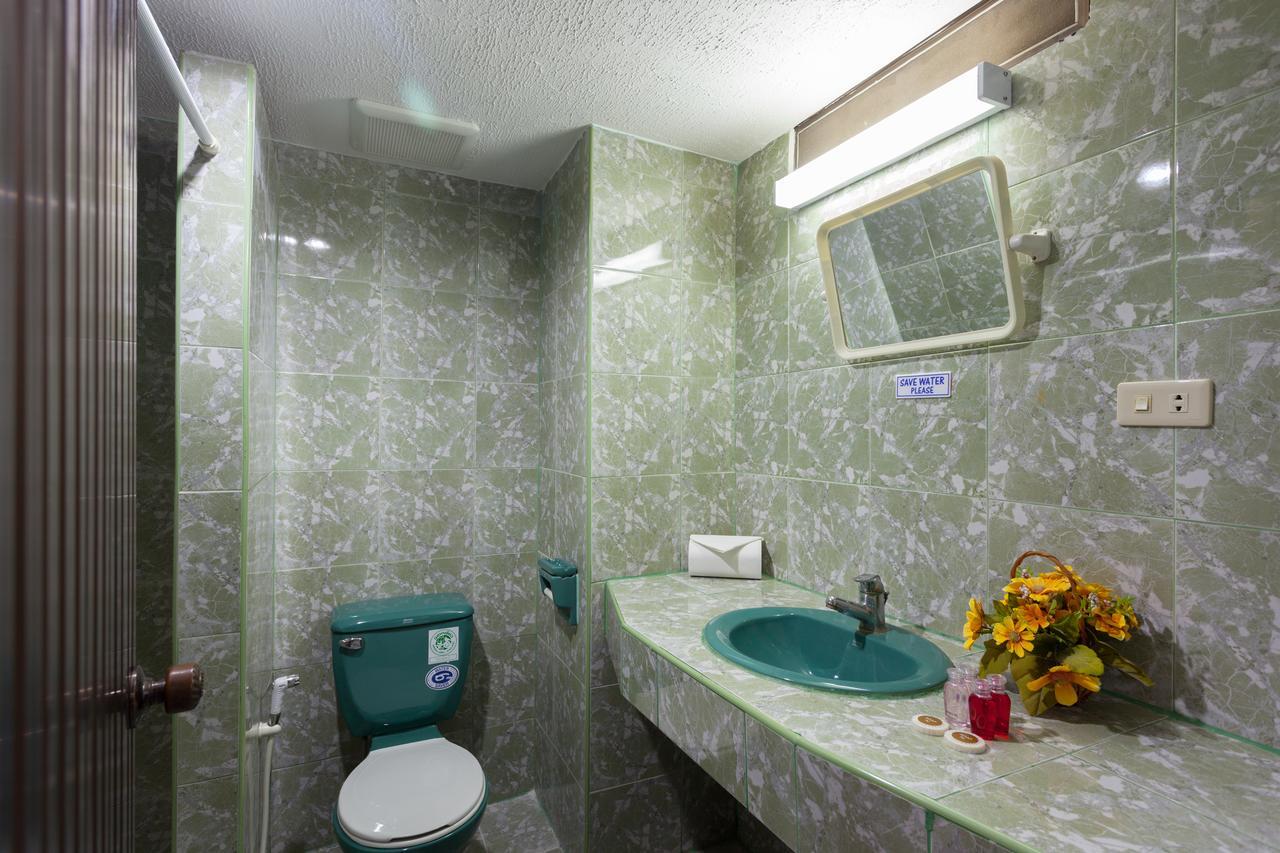 فندق Simple Boutique Seabreeze Patong المظهر الخارجي الصورة