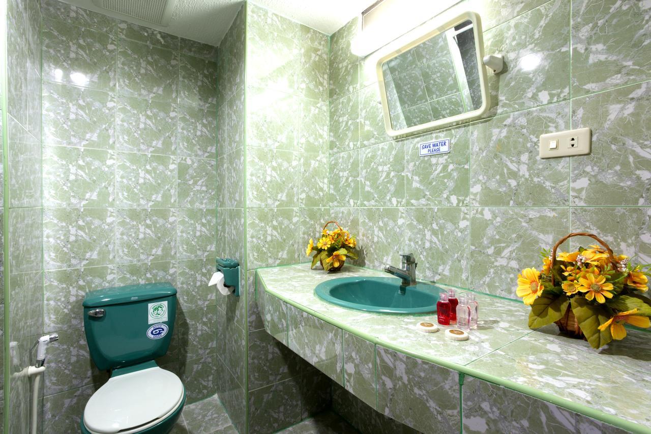فندق Simple Boutique Seabreeze Patong المظهر الخارجي الصورة