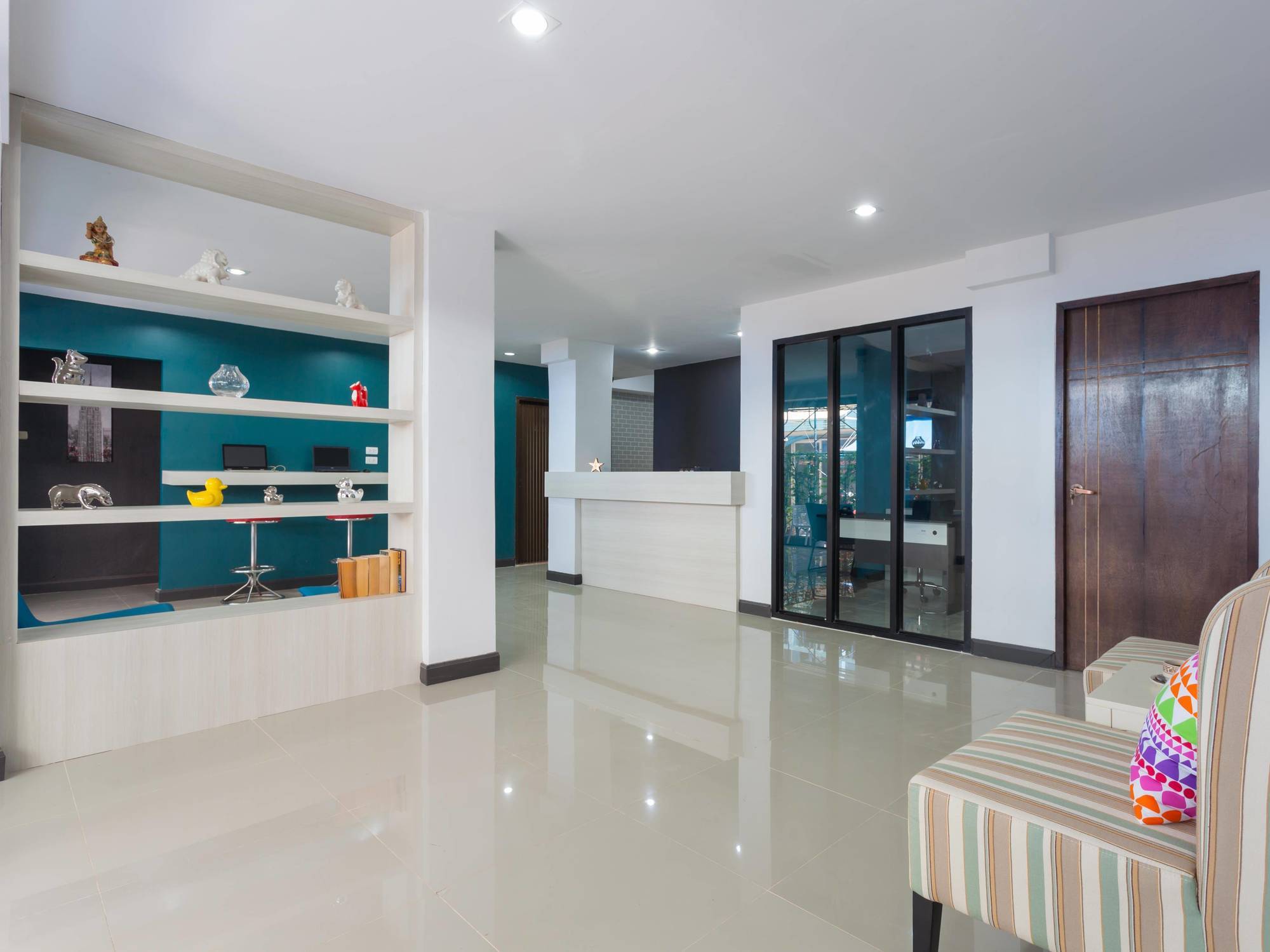 فندق Simple Boutique Seabreeze Patong المظهر الخارجي الصورة