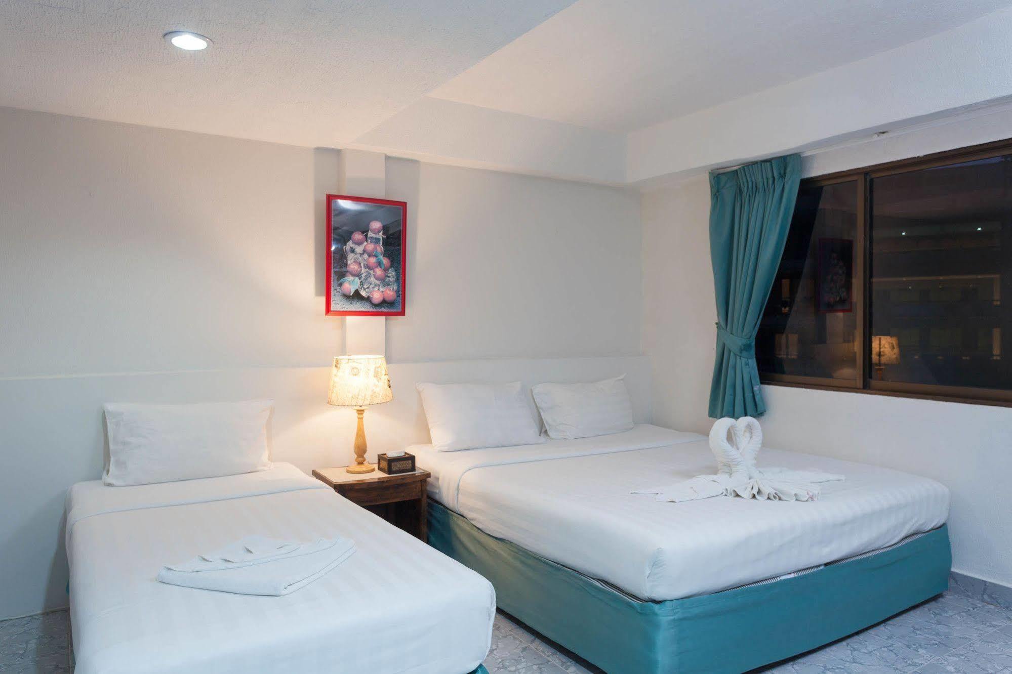 فندق Simple Boutique Seabreeze Patong المظهر الخارجي الصورة