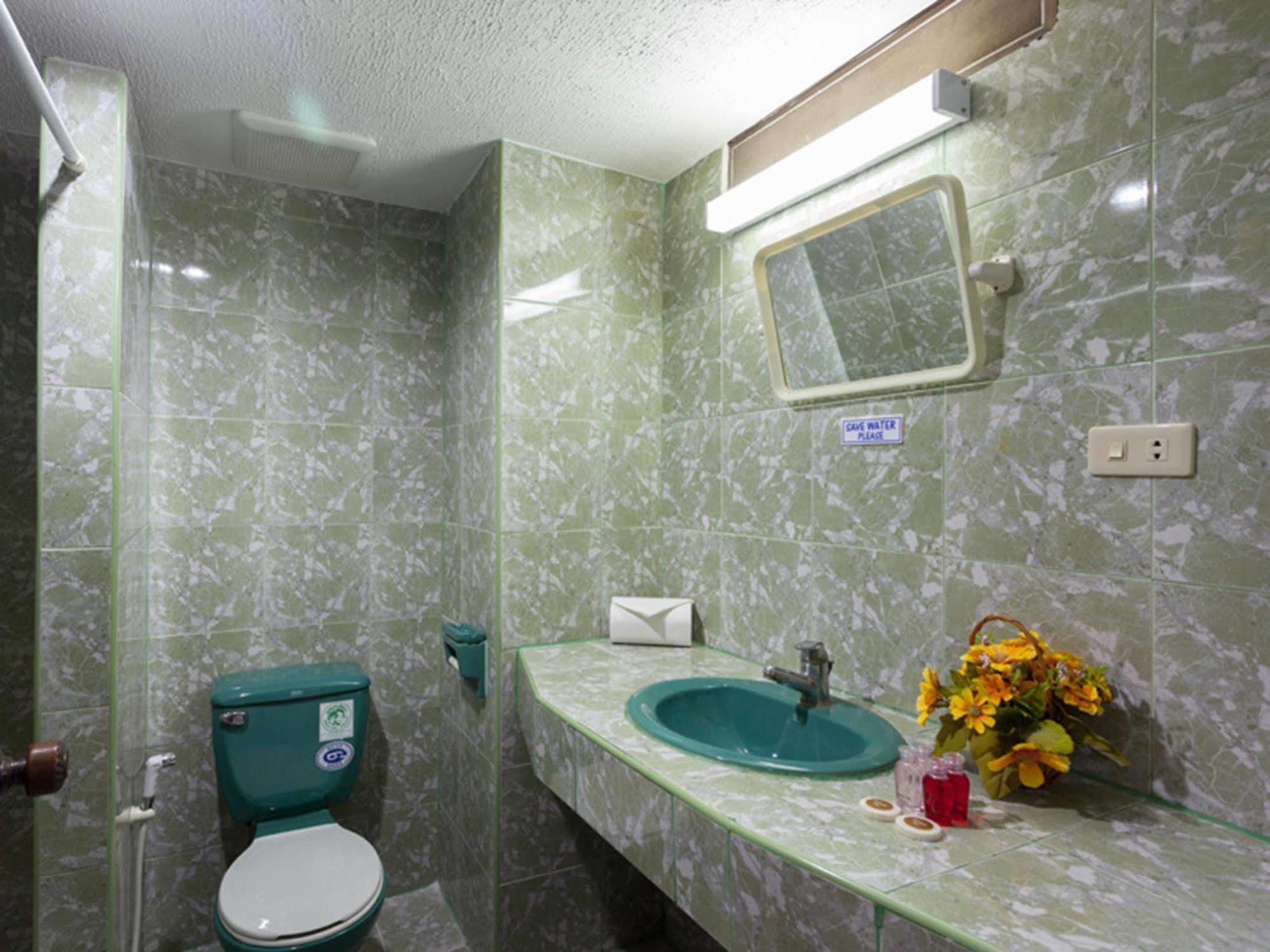 فندق Simple Boutique Seabreeze Patong المظهر الخارجي الصورة