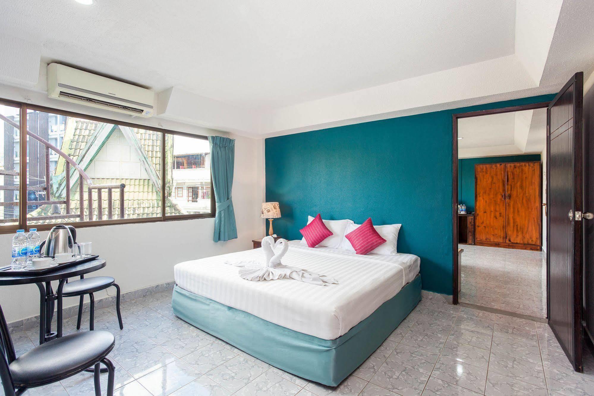 فندق Simple Boutique Seabreeze Patong المظهر الخارجي الصورة