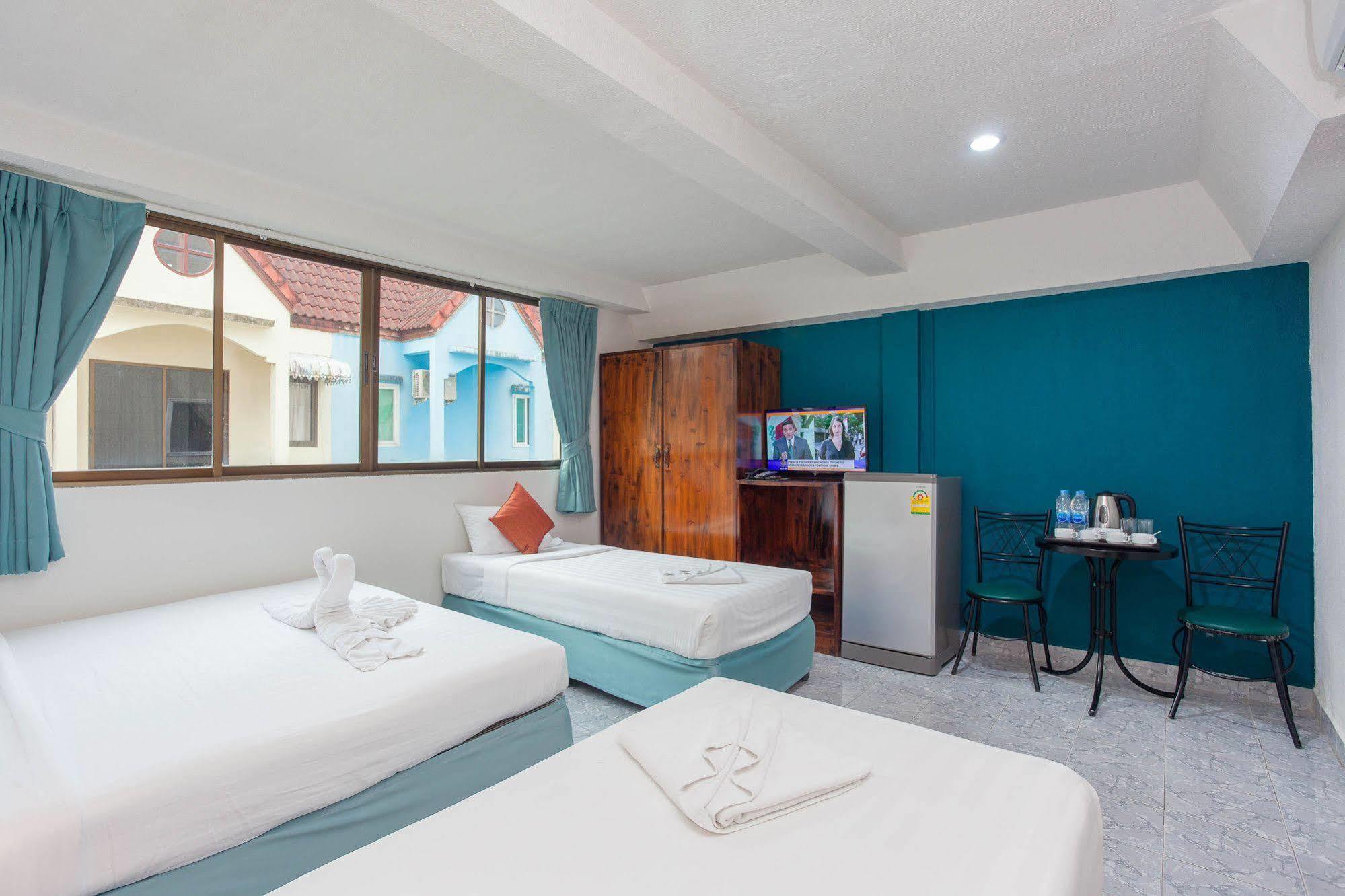 فندق Simple Boutique Seabreeze Patong المظهر الخارجي الصورة